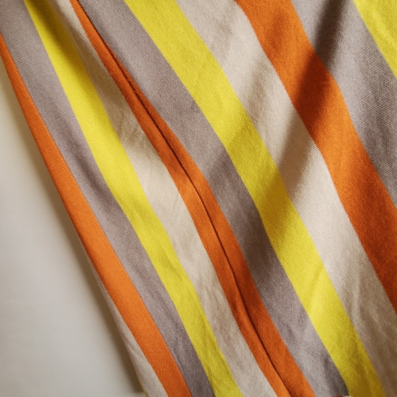 Vakko Women Collar Sweater Cardigan with hook, orange, yellow and tan stripes - Picture 12 of 14